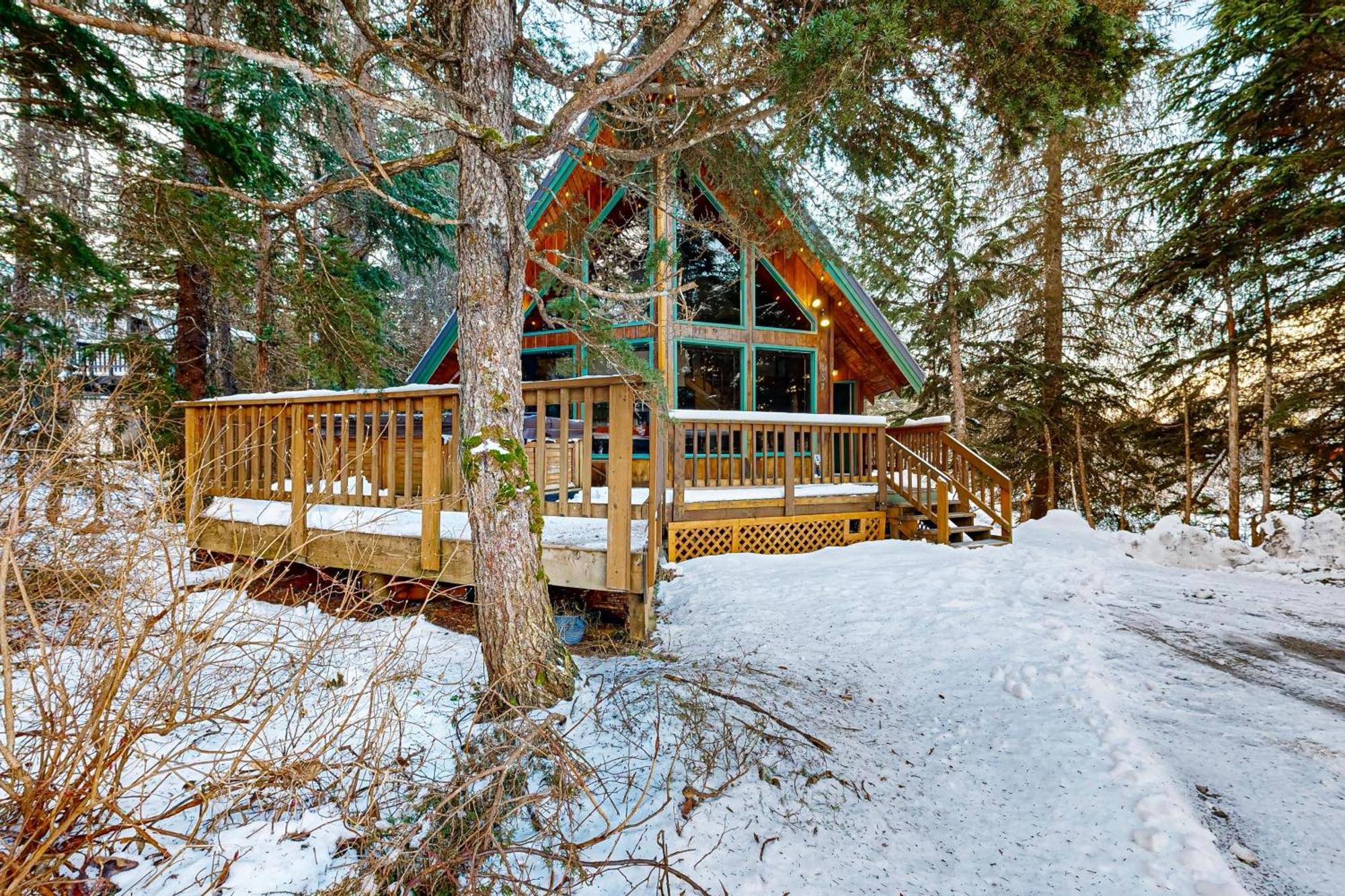 Kelly'S Chalet Girdwood Exterior photo